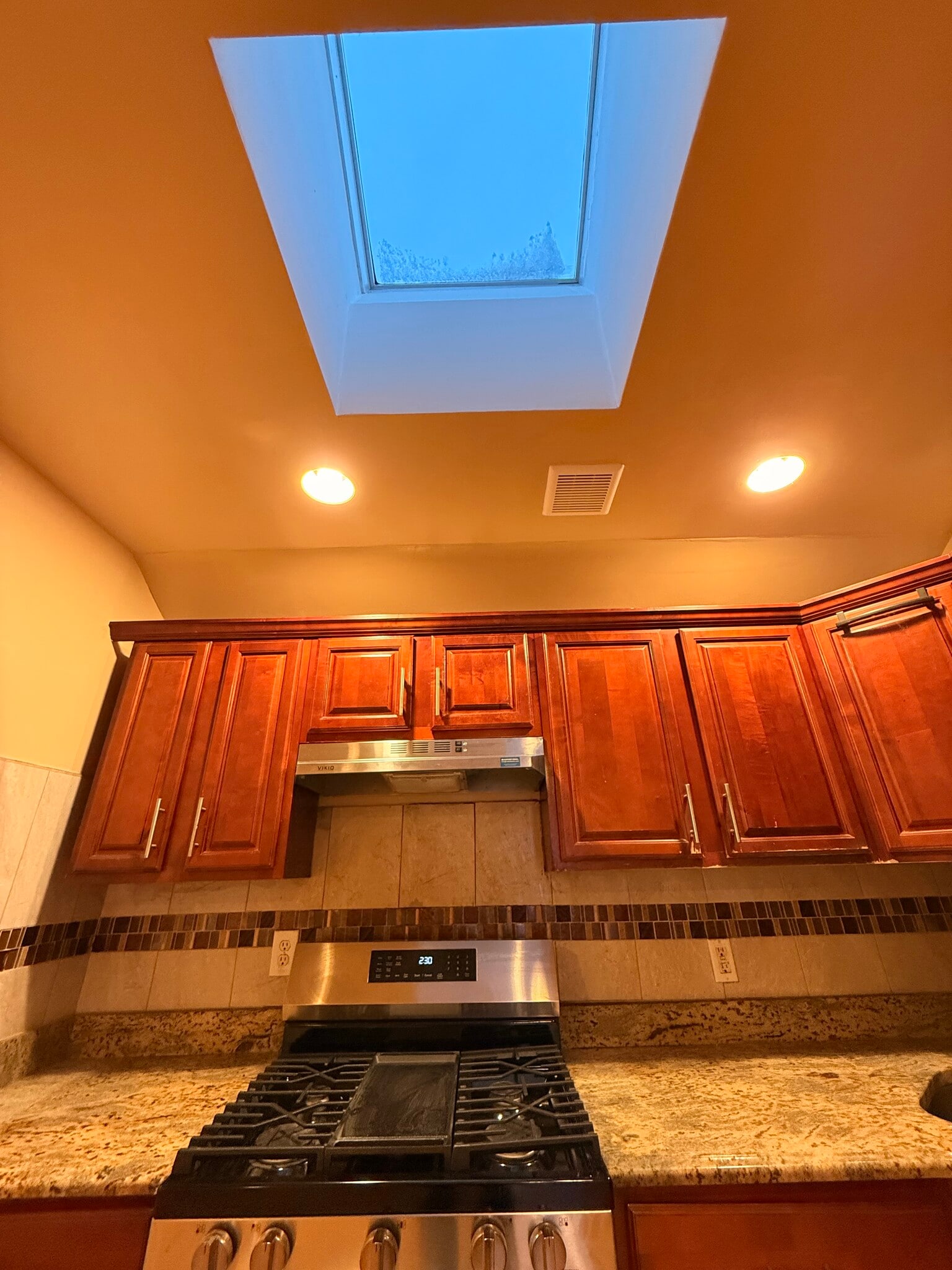 Building Photo - 10325 169th St