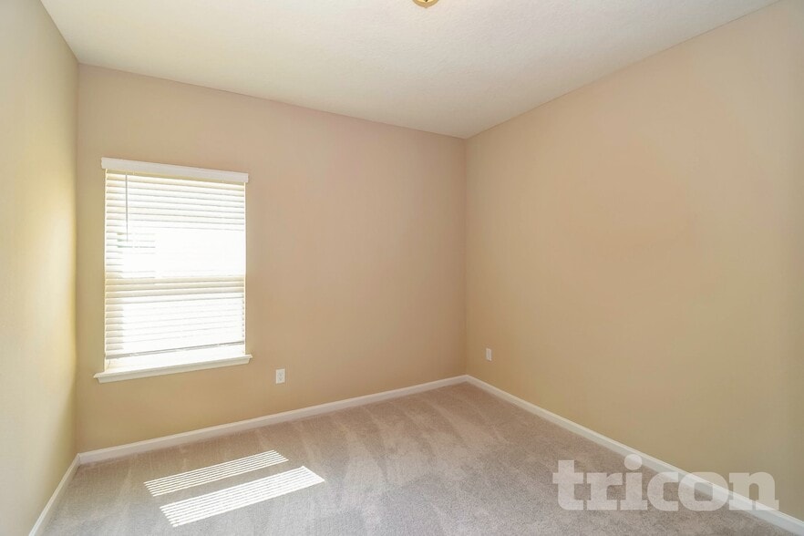 Building Photo - 10328 Pavnes Creek Dr