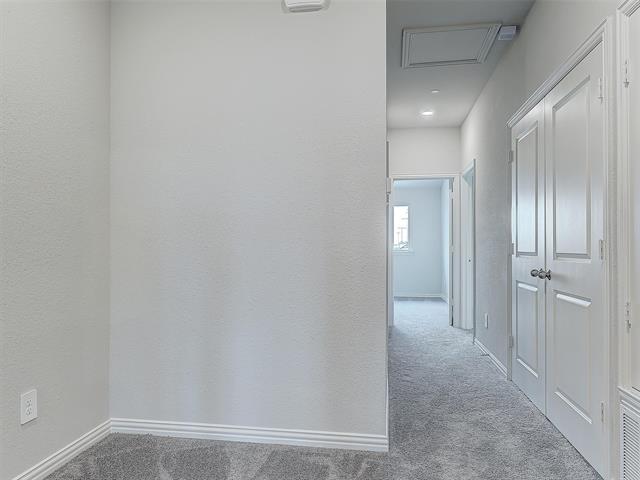 Building Photo - 3337 Solana Cir