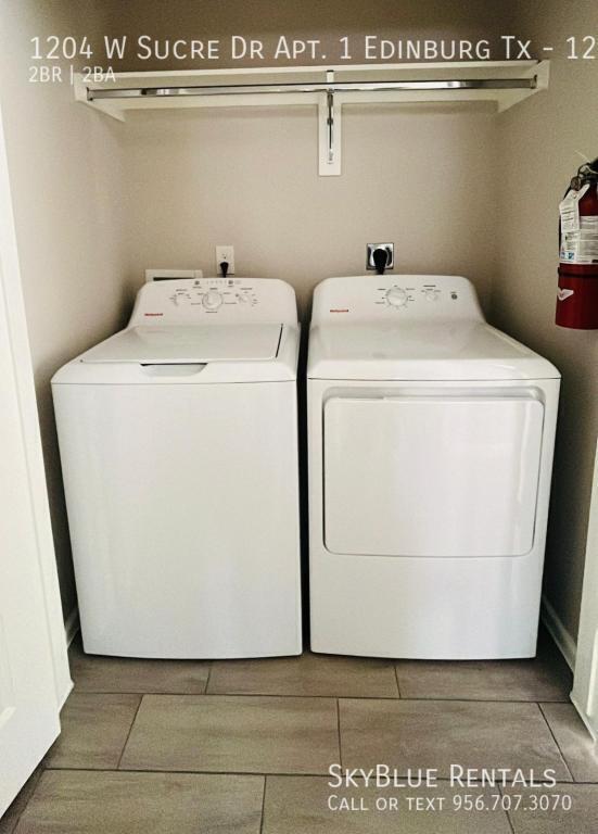 Building Photo - 1204 W Sucre Dr