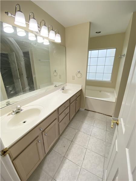 Building Photo - 186 Cairnburgh Rd