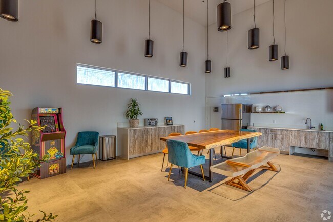 Building Photo - FULLY FURNISHED - 2 MONTHS FREE ON 14 MONT...