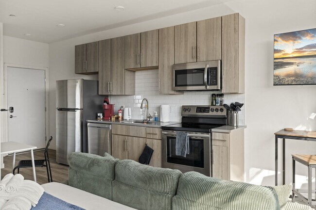 Building Photo - 501 N Perth St