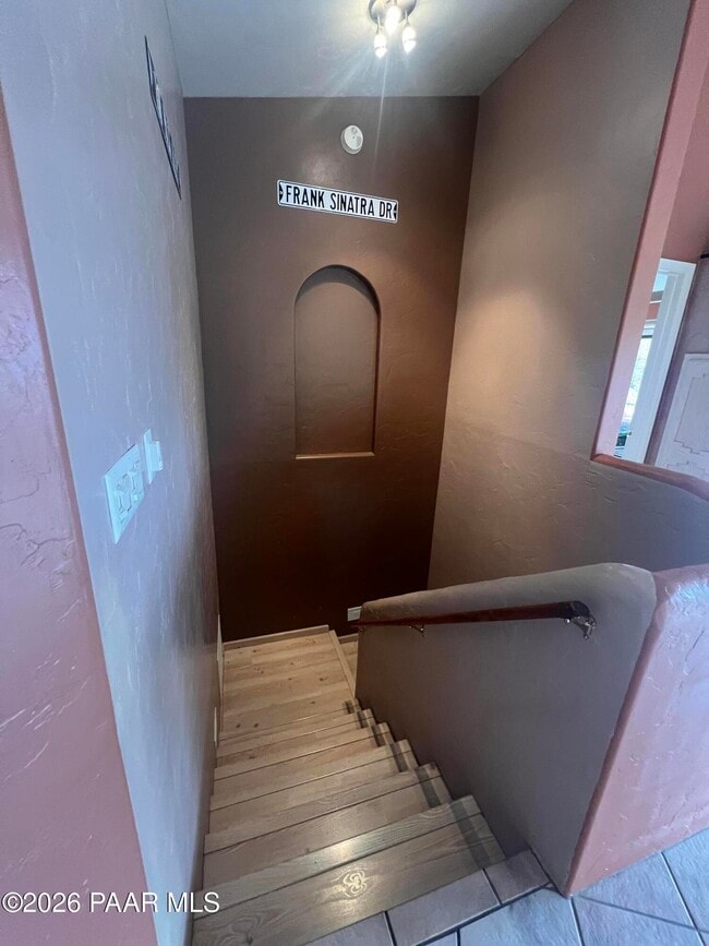 Building Photo - 3160 Rainbow Ridge Dr