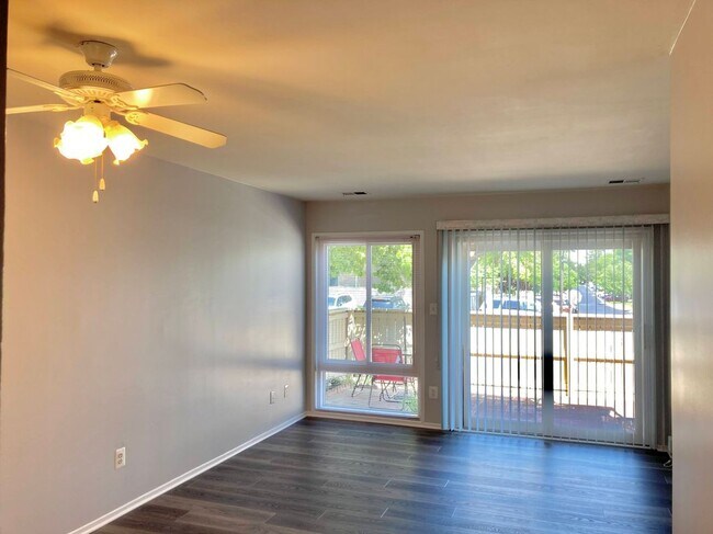 Building Photo - 10260 Ridgeline Dr
