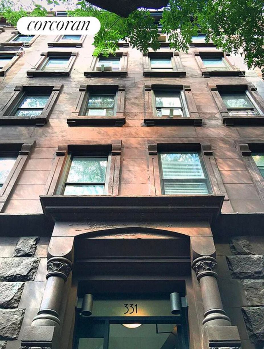 Building Photo - 331 E 89th St