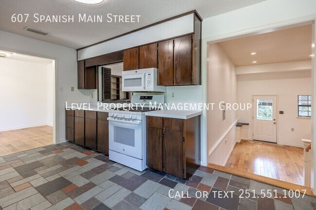 Building Photo - 607 Spanish Main