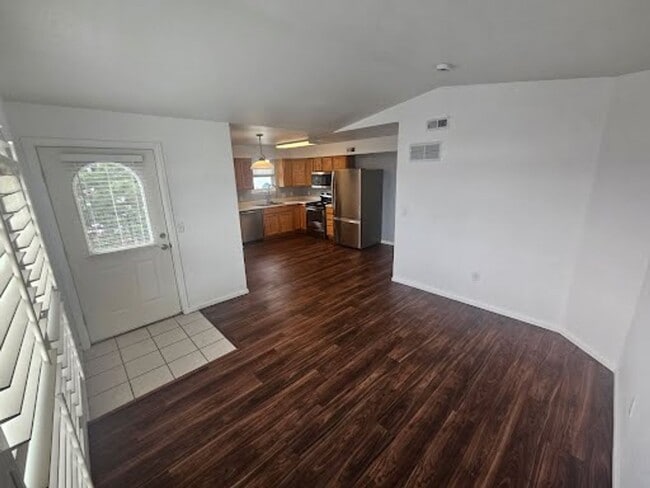 Building Photo - Available Now- 2 Bed/2 Bath Top Floor Condo with Covered Garage Space and Additional Storage