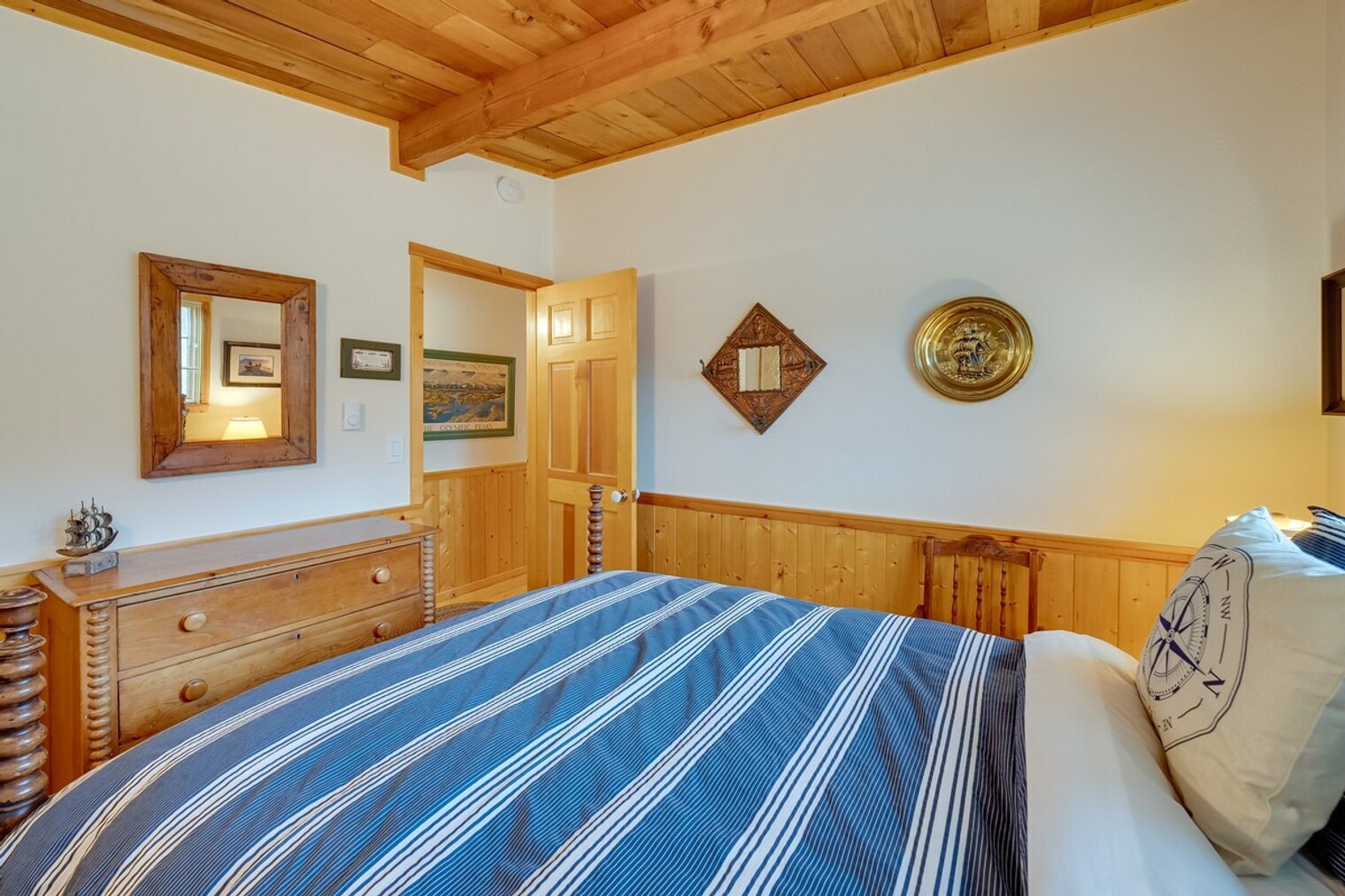 Building Photo - 474 Vista Rd