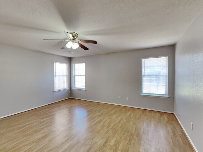 Building Photo - Open-Concept Living with Style, Space & Location