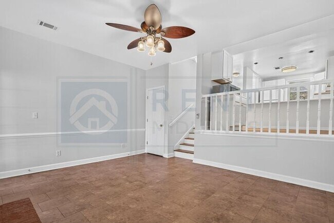 Building Photo - Beautiful Condo Available