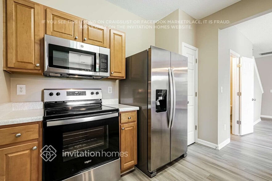 Building Photo - 407 Windstone Trail