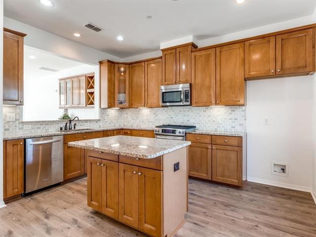 Building Photo - 3942 Sugar Tree Way