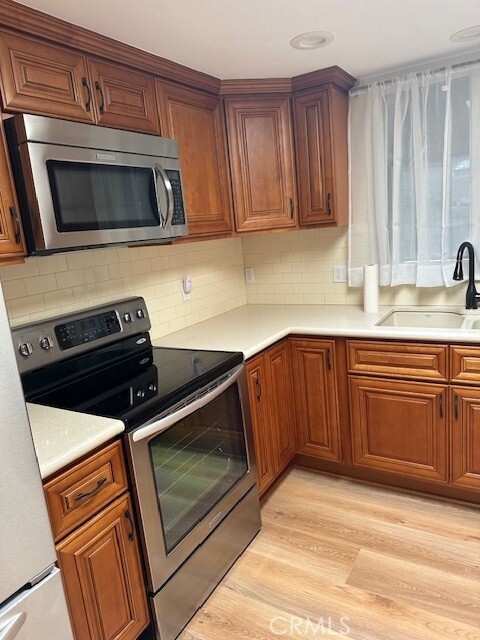 Building Photo - 385 Avenida Castilla