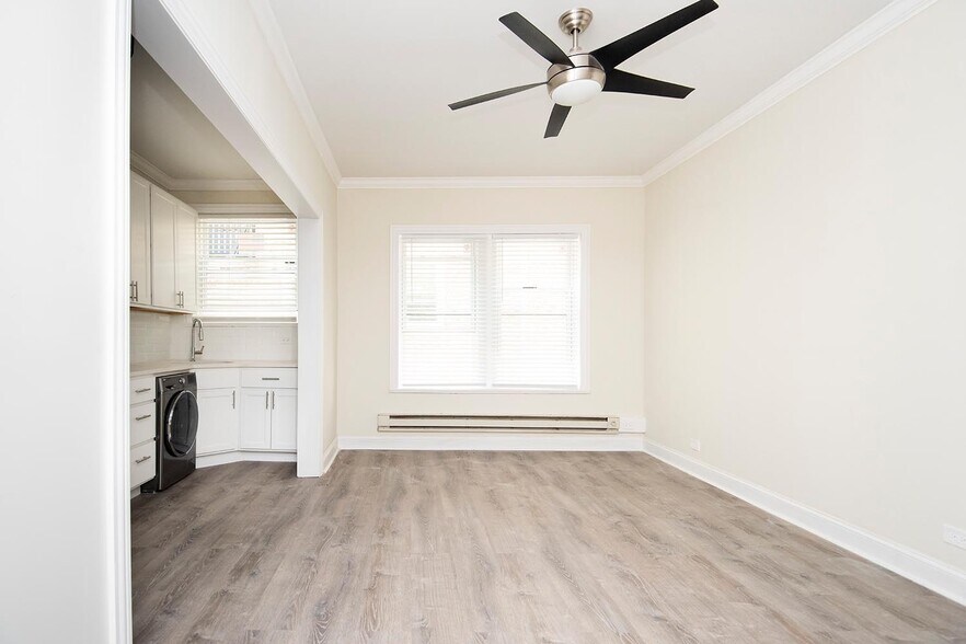 Building Photo - 329 Kedzie St