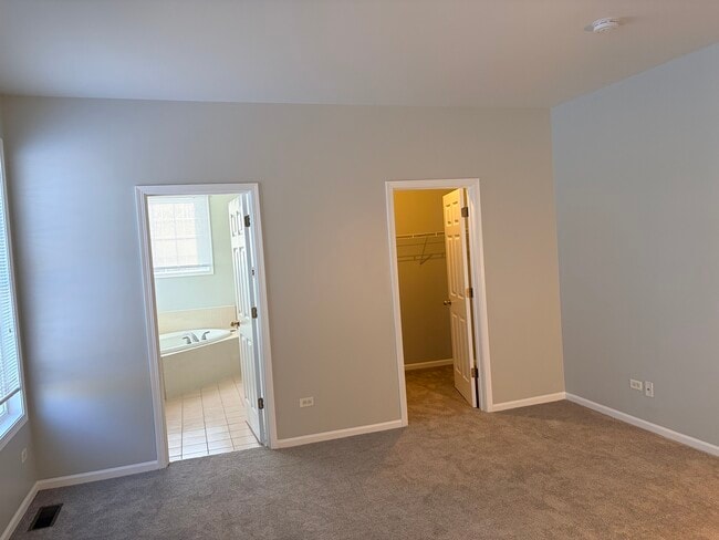 Building Photo - 1155 Clover Hill Ln