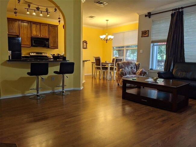 Building Photo - 4501 Whispering Valley Dr