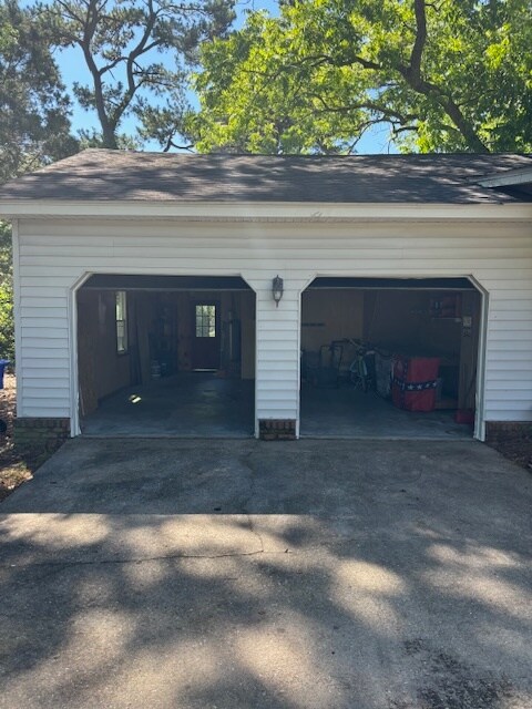 Building Photo - 747 Gypsy Ln