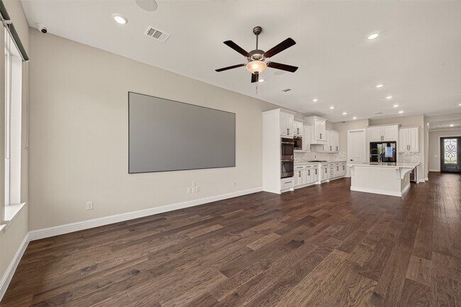 Building Photo - 616 Cape Capri Dr