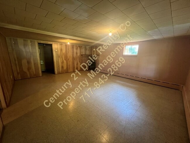 Building Photo - 3 BR, 3 Bath home in Red Lion School District