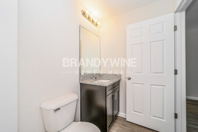 Building Photo - 514 Narnia Ct