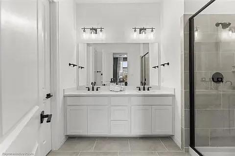 Building Photo - 4300 Henderson Ave