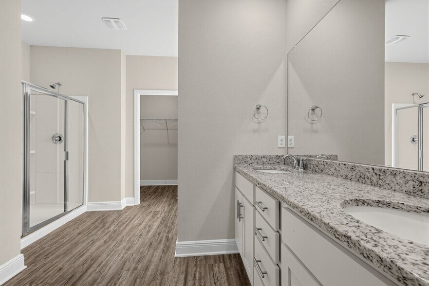 Building Photo - 24848 Smarty Jones Cir