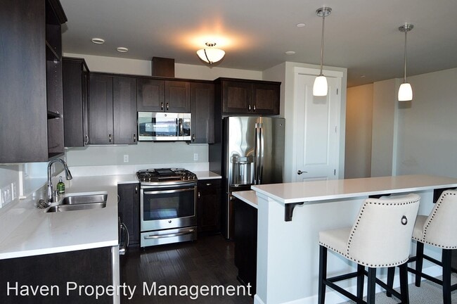 Building Photo - 1 br, 2 bath House - 5105 Grand Loop #109