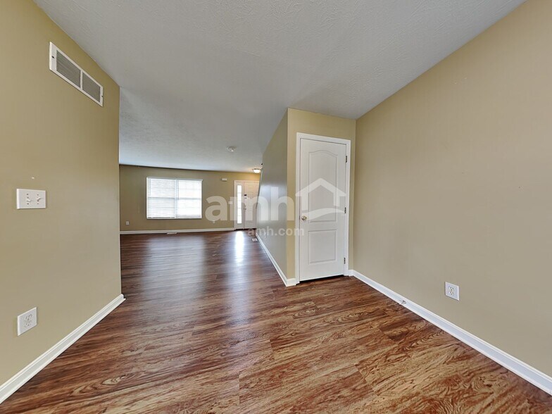 Building Photo - 2610 Schafer Knoll Ct