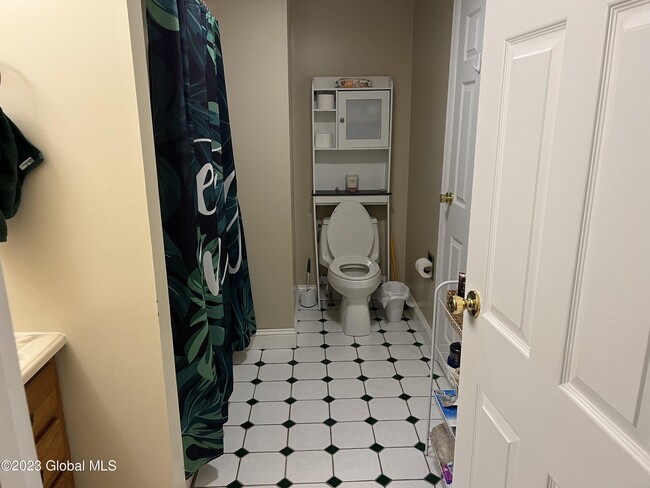 Building Photo - 93 Thimbleberry Rd