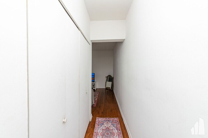 Building Photo - 3024 N Halsted St