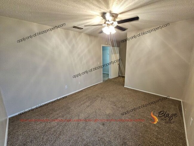 Building Photo - Spacious Two Bedroom