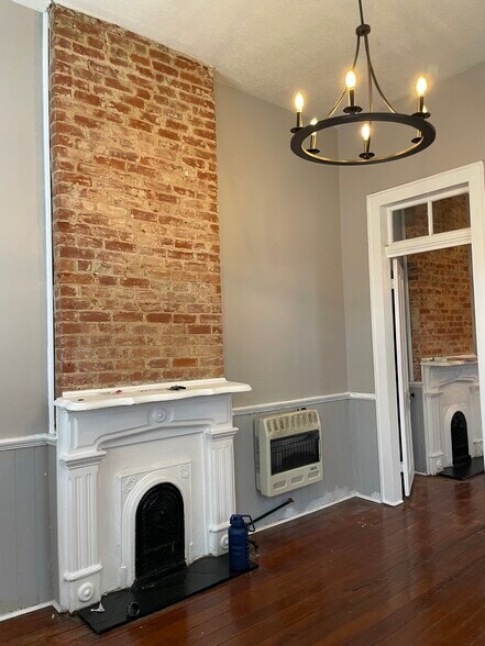 Building Photo - 2439 Second St