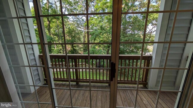 Building Photo - 332 Overlook Dr