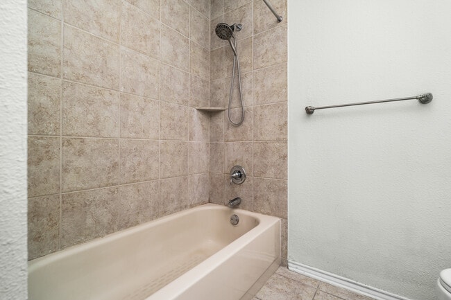 Building Photo - 5314 Lake Golden Dr