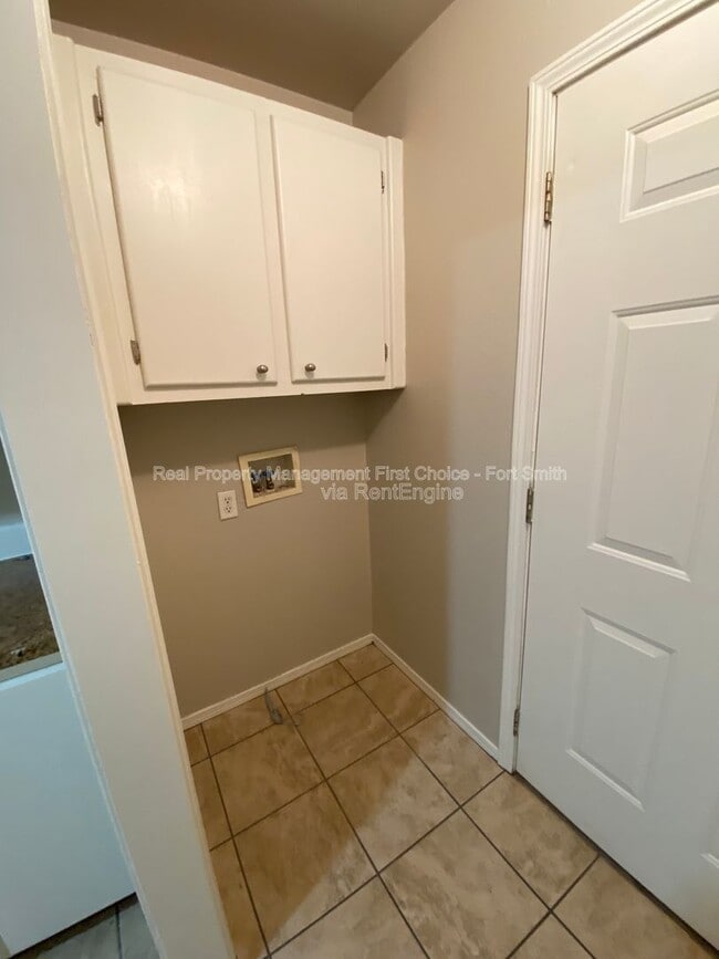 Building Photo - 230 W Gary St