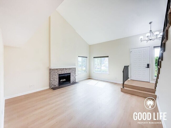Building Photo - 14825 Morningside Dr