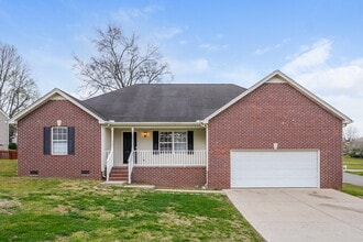 Building Photo - 634 Woodland Hills Dr