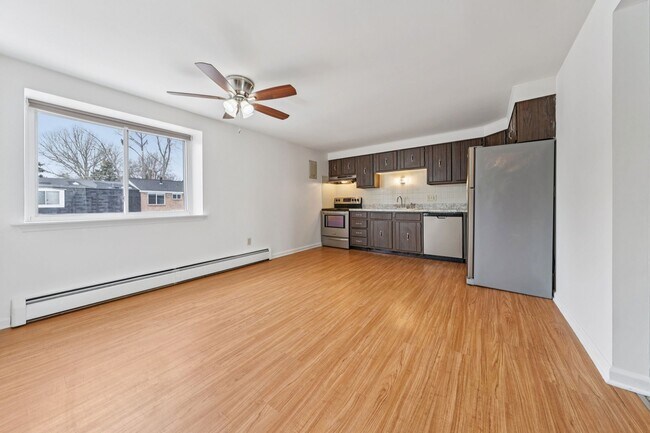 Building Photo - 110 Losson Rd