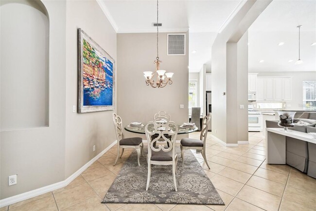Building Photo - 7328 Lake Forest Gln