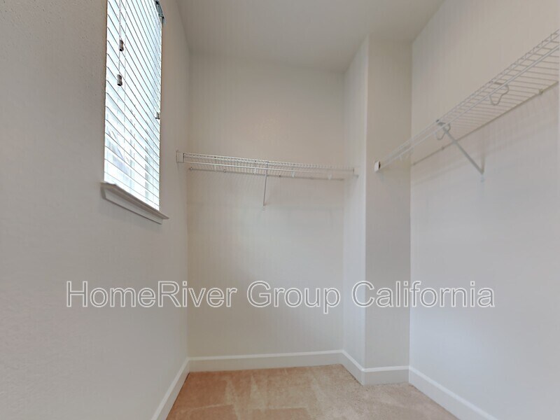 Building Photo - 843 Blossom Rock Ln