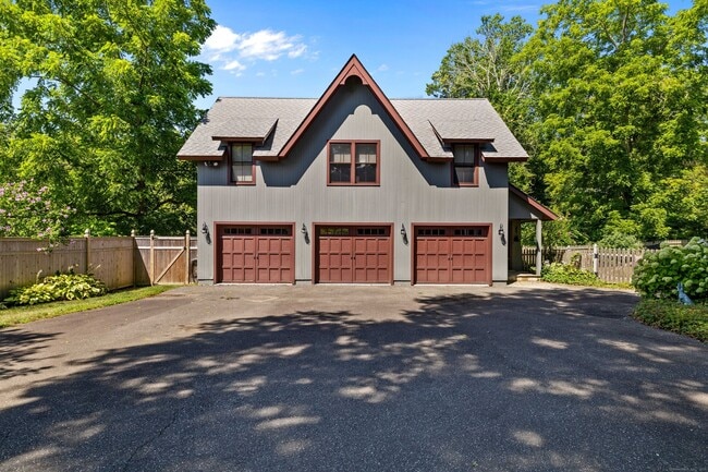 Primary Photo - 9 Ashby St