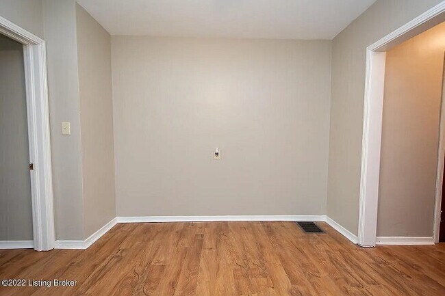 Building Photo - Charming 1 bed, 1 bath apartment in old louisville.