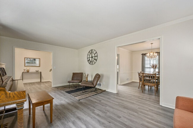 Building Photo - 2431 Weatherford Ct