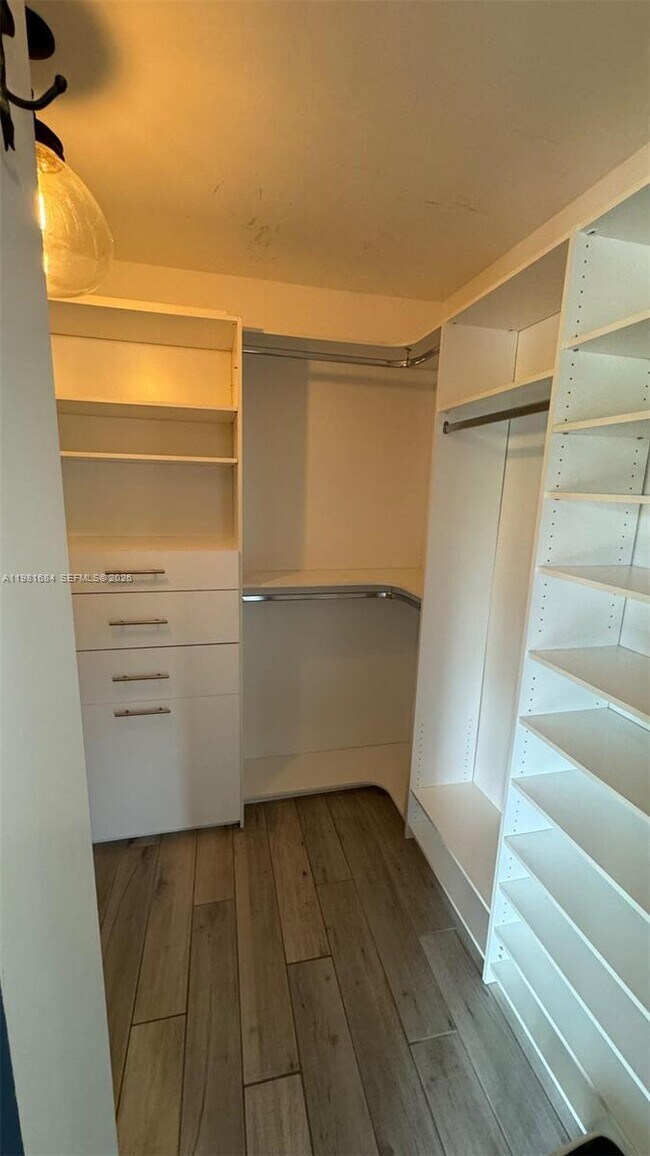 Building Photo - 7114 SW 114th Pl