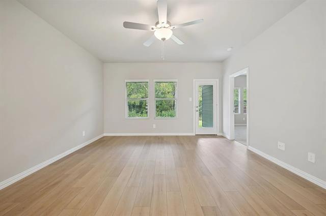 Building Photo - 524 Clover Crk Dr