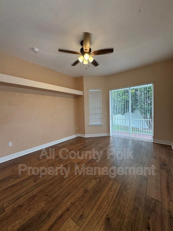 Building Photo - 2948 Vintage View Cir