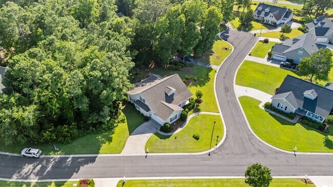 Building Photo - 212 Carefree Ln