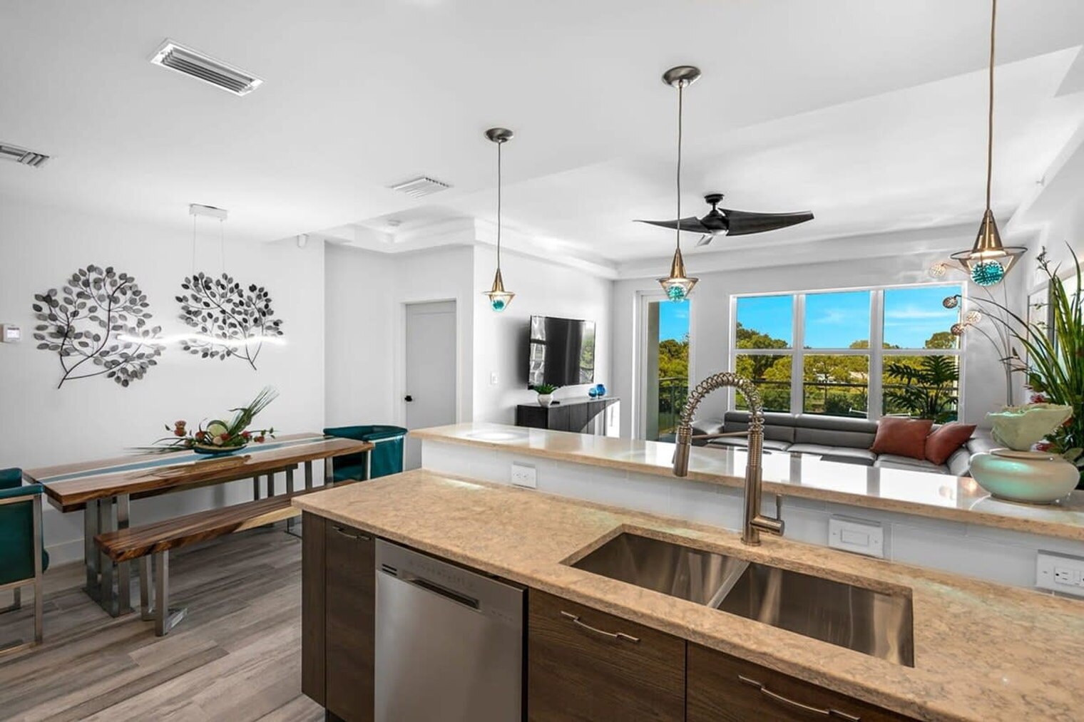 Building Photo - 202 Ivory Coral Ln