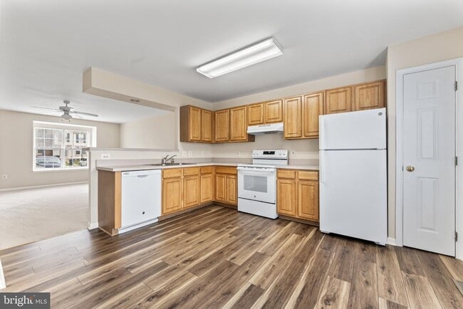 Building Photo - 209 Ilona Ct